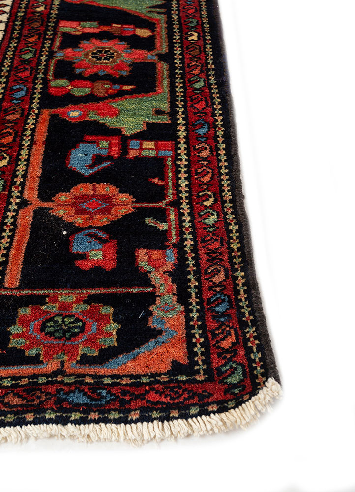 aalam ivory wool hand knotted Rug - Corner