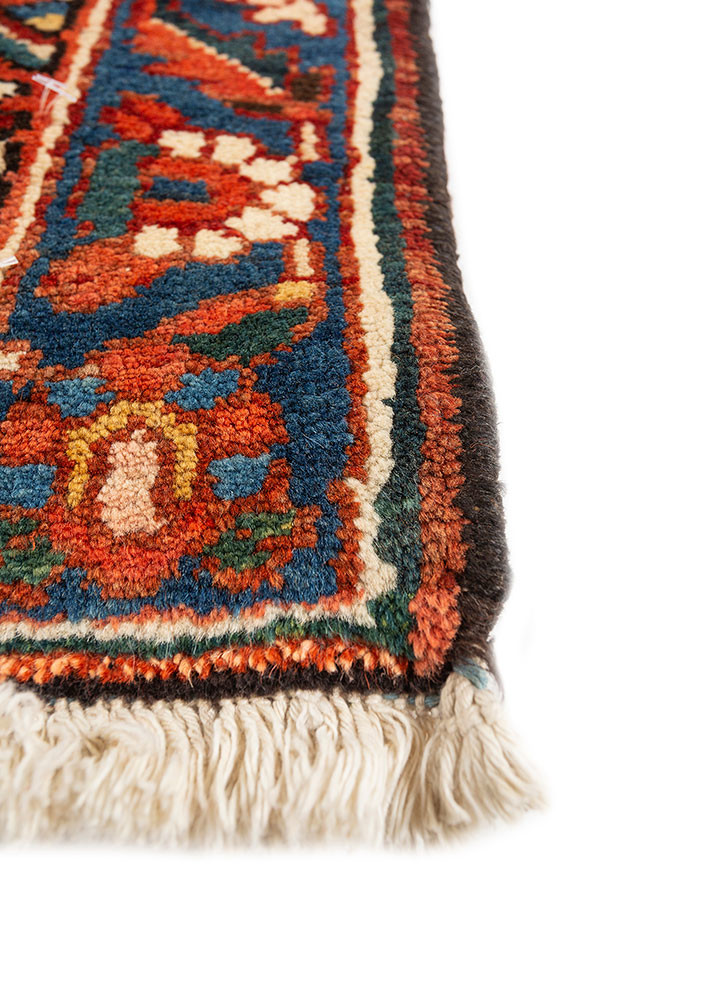 aalam ivory wool hand knotted Rug - Corner aalam ivory wool hand knotted Rug - Corner