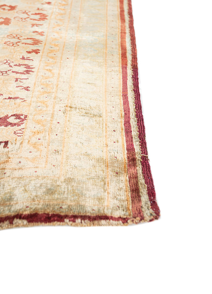 gulmarg red and orange silk hand knotted Rug - Corner