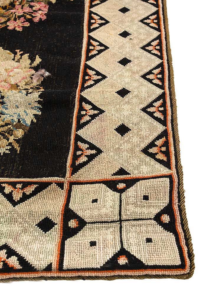 pechino grey and black wool hand knotted Rug - Corner