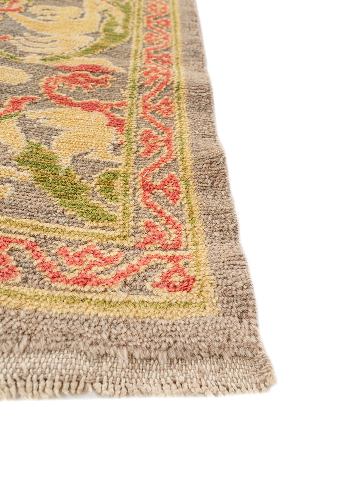 aalam green wool hand knotted Rug - Corner