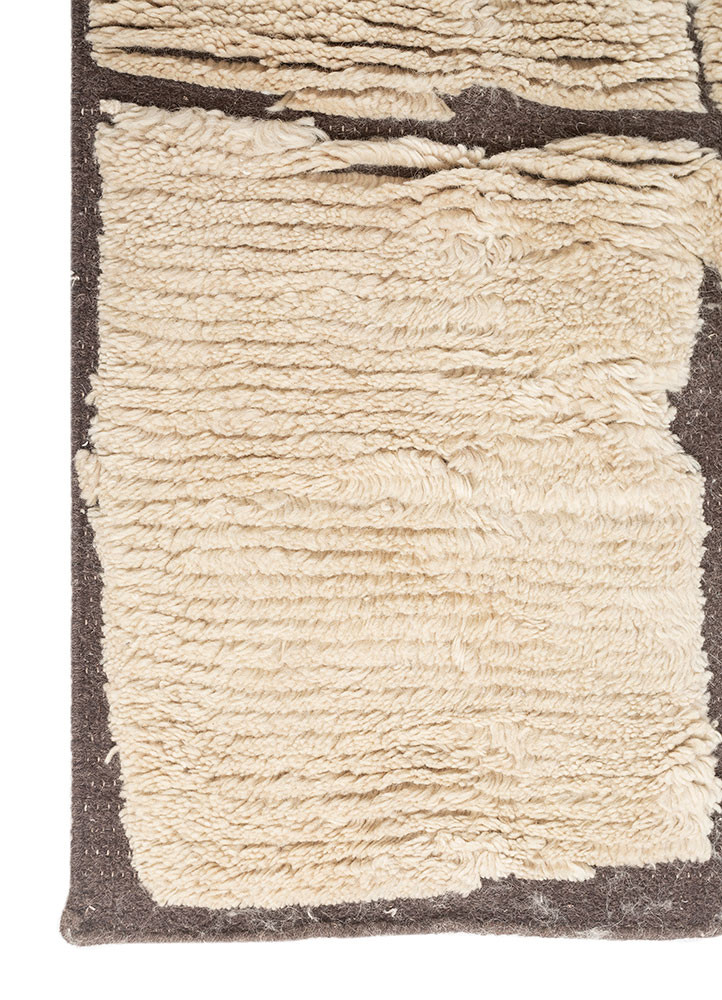 indusbar ivory wool flat weaves Rug - Corner