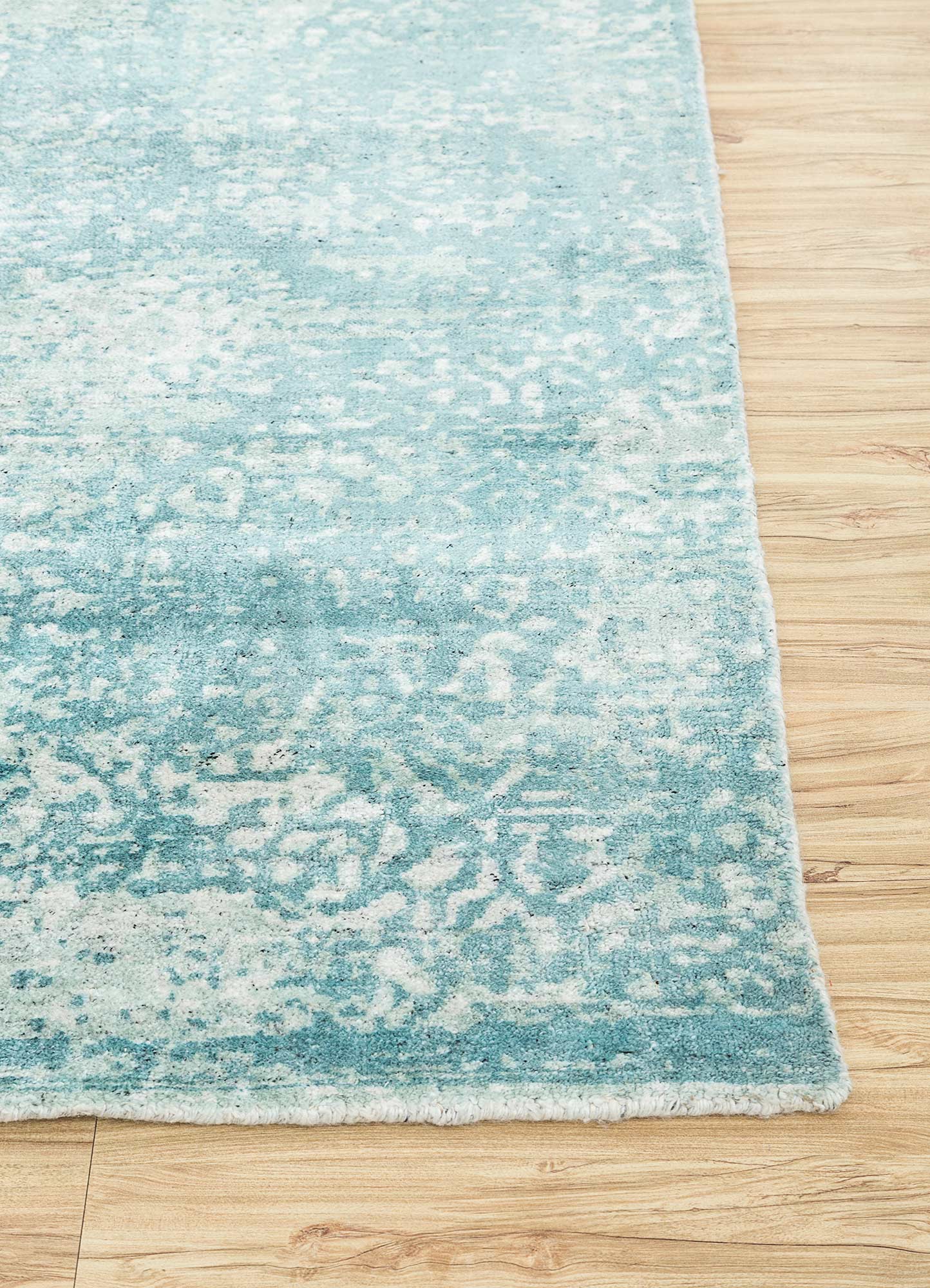 bespoke sile blue bamboo silk hand loom Rug - Corner bespoke sile blue bamboo silk hand loom Rug - Corner