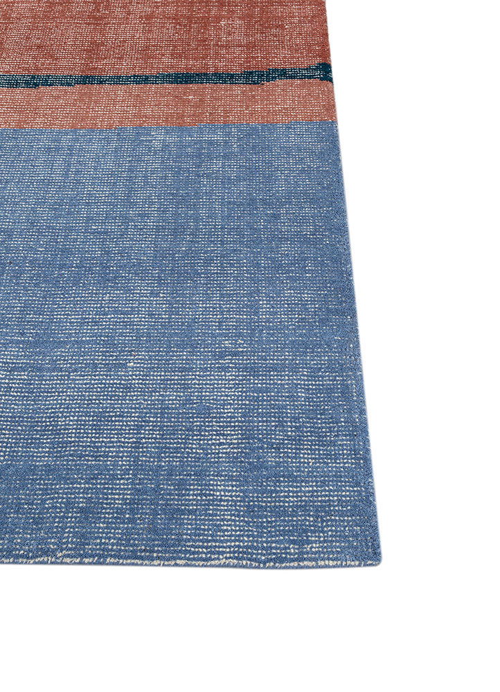 saga red and orange wool hand loom Rug - Corner