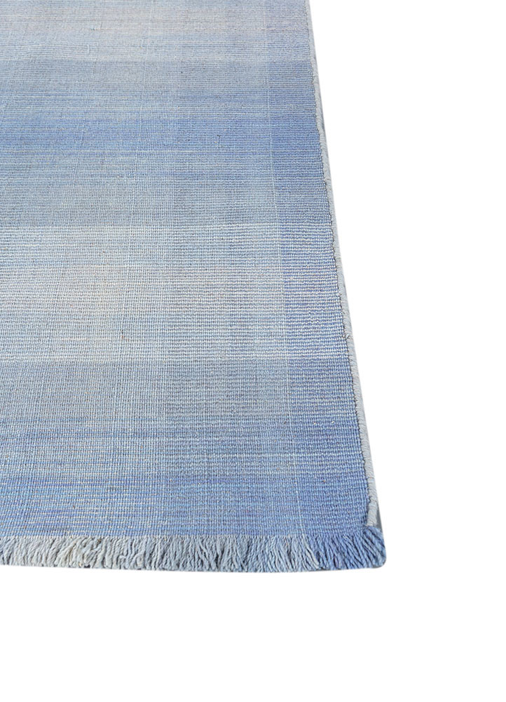 tesoro blue wool hand loom Rug - Corner
