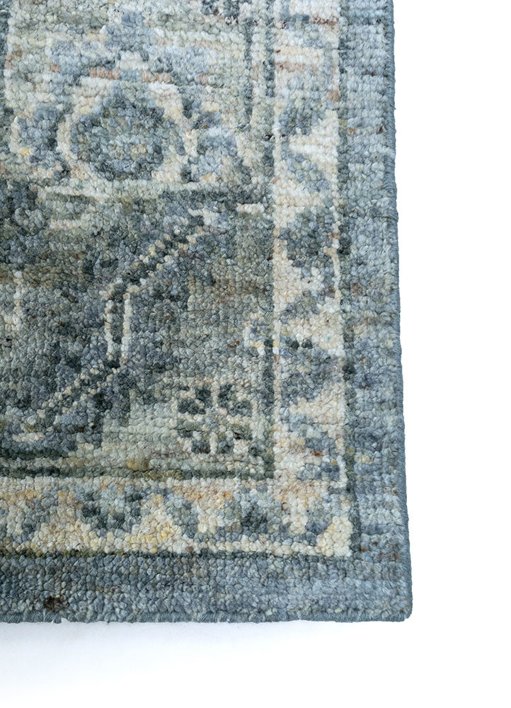 erbe blue wool hand knotted Rug - Corner