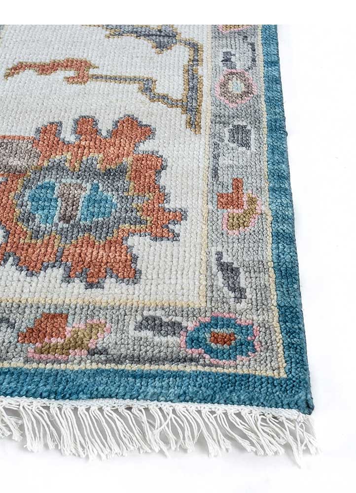 cyanna blue wool hand knotted Rug - Corner