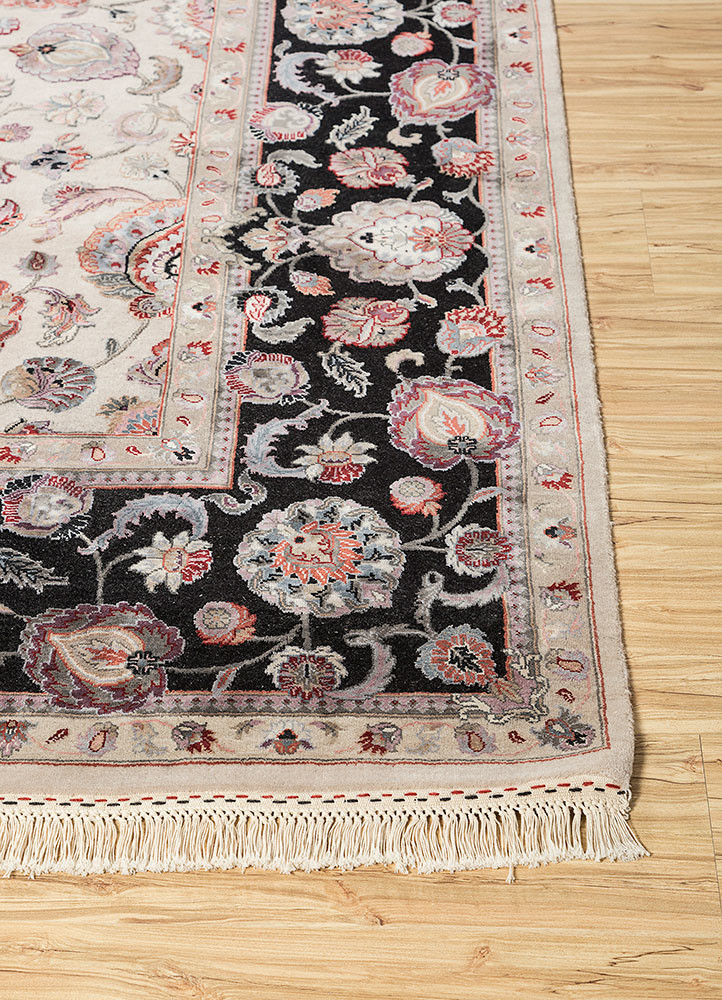 aurora ivory wool and silk hand knotted Rug - Corner aurora ivory wool and silk hand knotted Rug - Corner