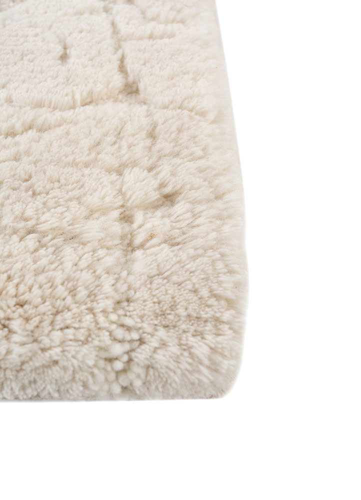 zuri ivory wool hand knotted Rug - Corner zuri ivory wool hand knotted Rug - Corner