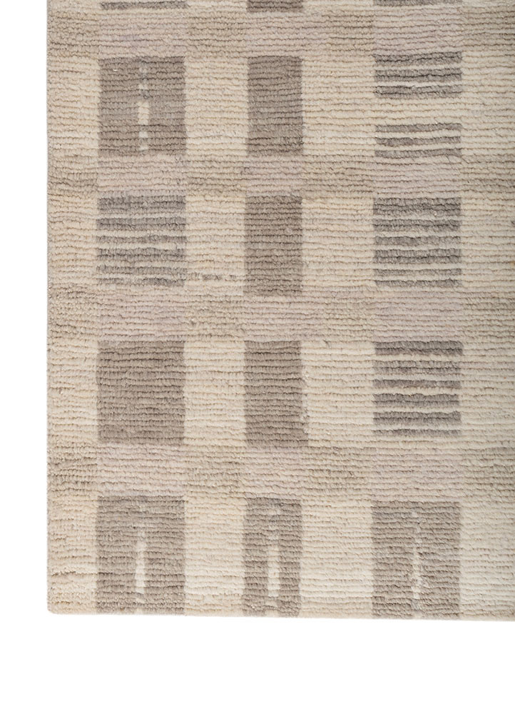 manifest ivory wool hand knotted Rug - Corner