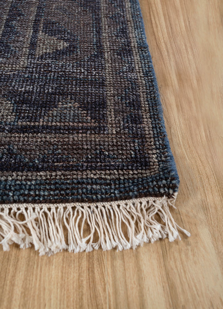 erbe blue wool hand knotted Rug - Corner