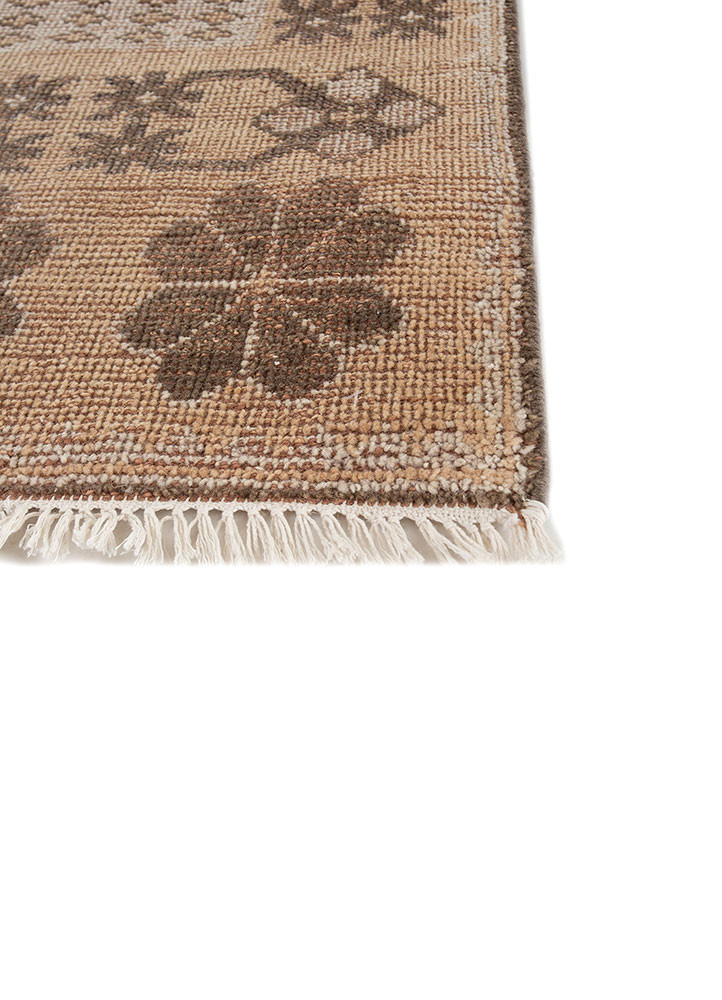 erbe beige and brown wool hand knotted Rug - Corner