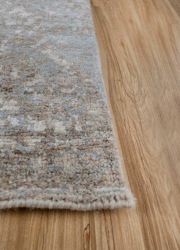gulmarg ivory silk hand knotted Rug - Corner gulmarg ivory silk hand knotted Rug - Corner