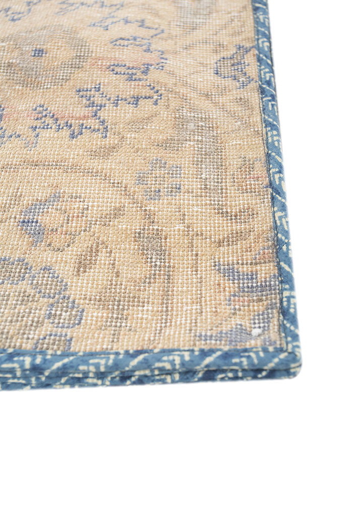 table mats gold wool hand knotted Accessorie - Corner table mats gold wool hand knotted Accessorie - Corner