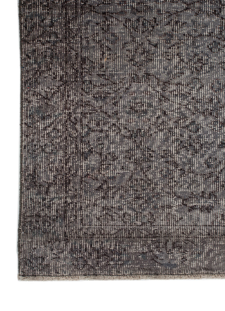 vintage gold wool hand knotted Rug - Corner vintage gold wool hand knotted Rug - Corner