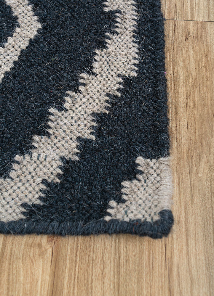 bedouin grey and black wool flat weaves Rug - Corner bedouin grey and black wool flat weaves Rug - Corner