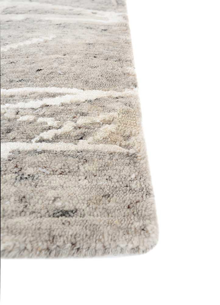 aprezo ivory wool and viscose hand knotted Rug - Corner aprezo ivory wool and viscose hand knotted Rug - Corner