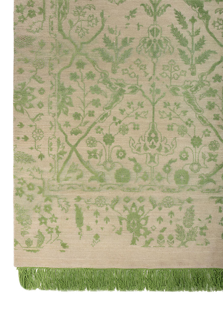 far east ivory wool and silk hand knotted Rug - Corner far east ivory wool and silk hand knotted Rug - Corner
