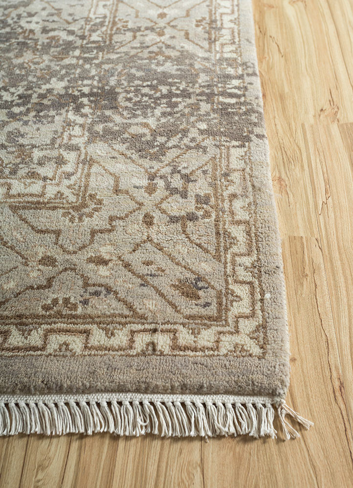 far east grey and black wool and bamboo silk hand knotted Rug - Corner far east grey and black wool and bamboo silk hand knotted Rug - Corner