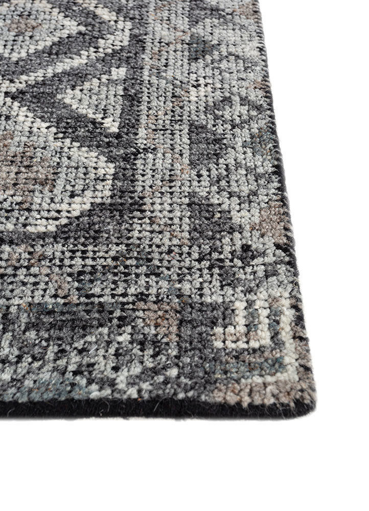 erbe green wool hand knotted Rug - Corner