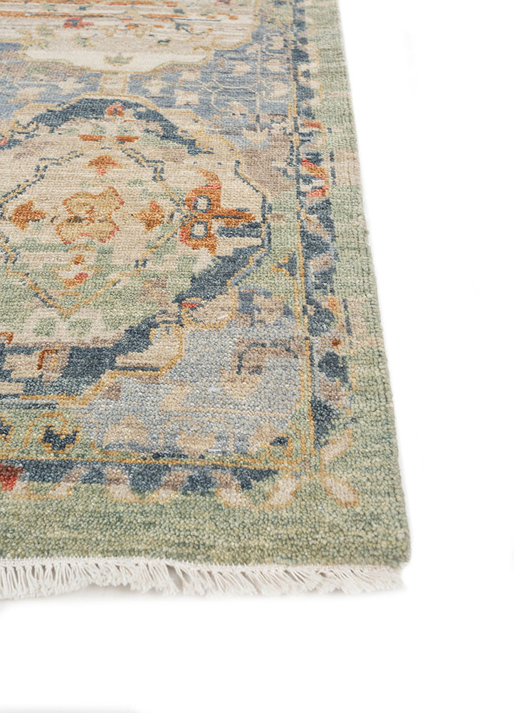 gulnar blue wool hand knotted Rug - Corner