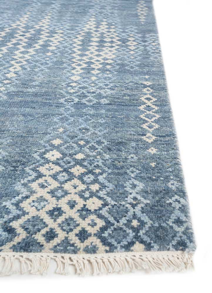kairos blue wool hand knotted Rug - Corner