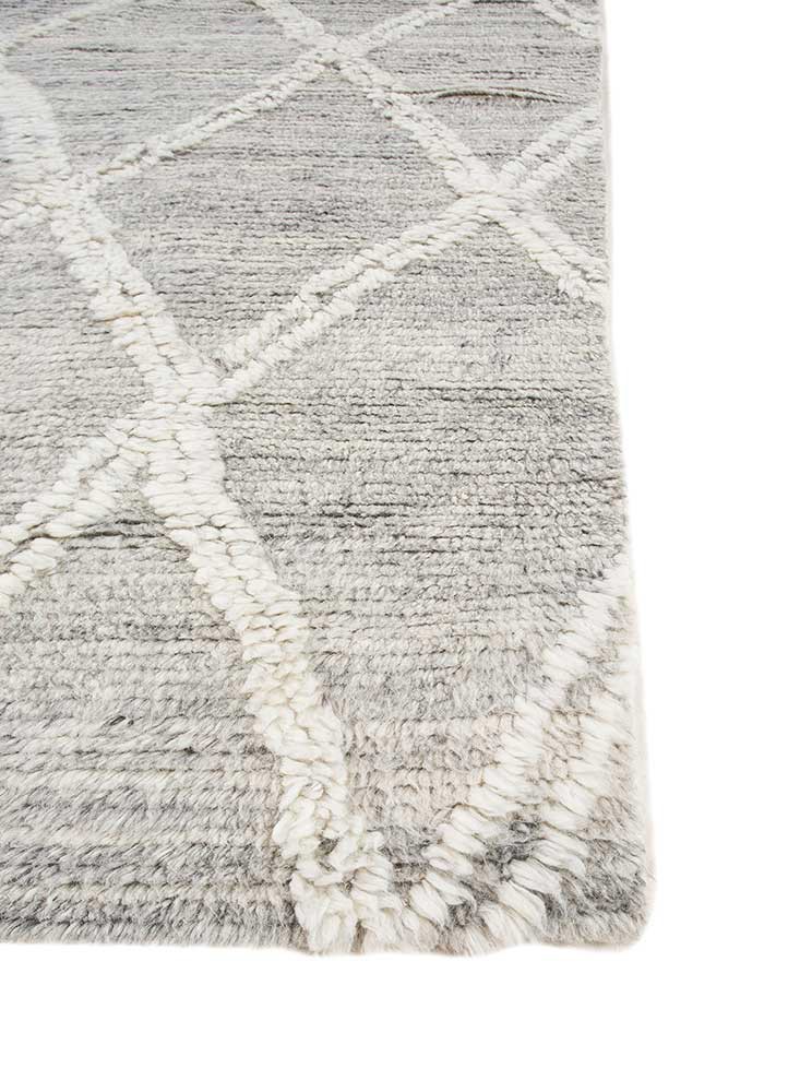 zuri grey and black wool hand knotted Rug - Corner