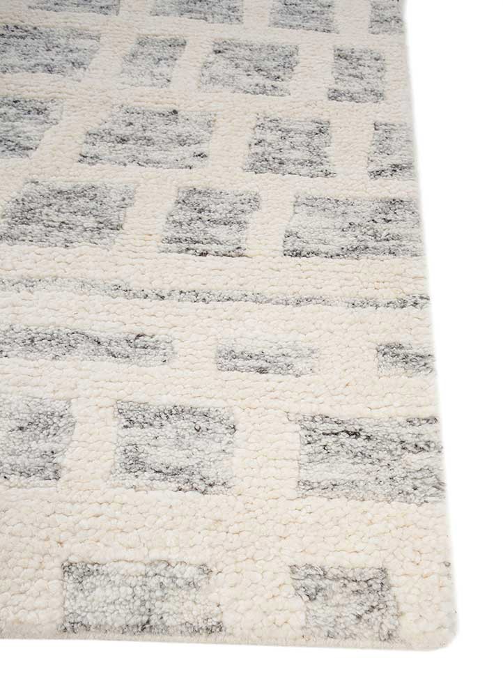 zuri ivory wool hand knotted Rug - Corner