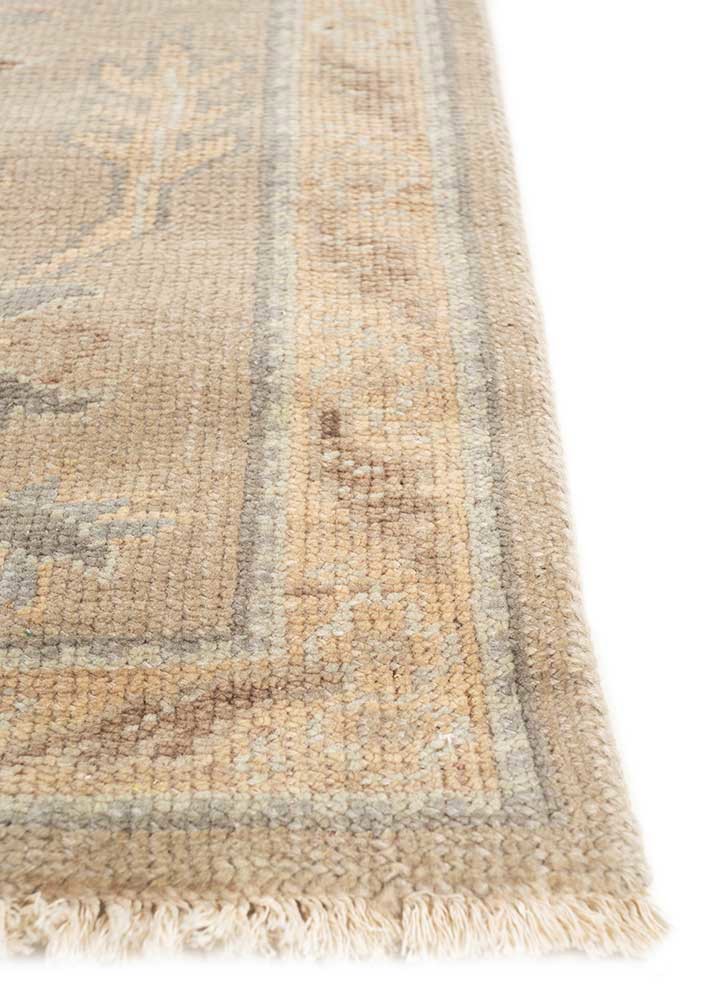 cyanna green wool and viscose hand knotted Rug - Corner