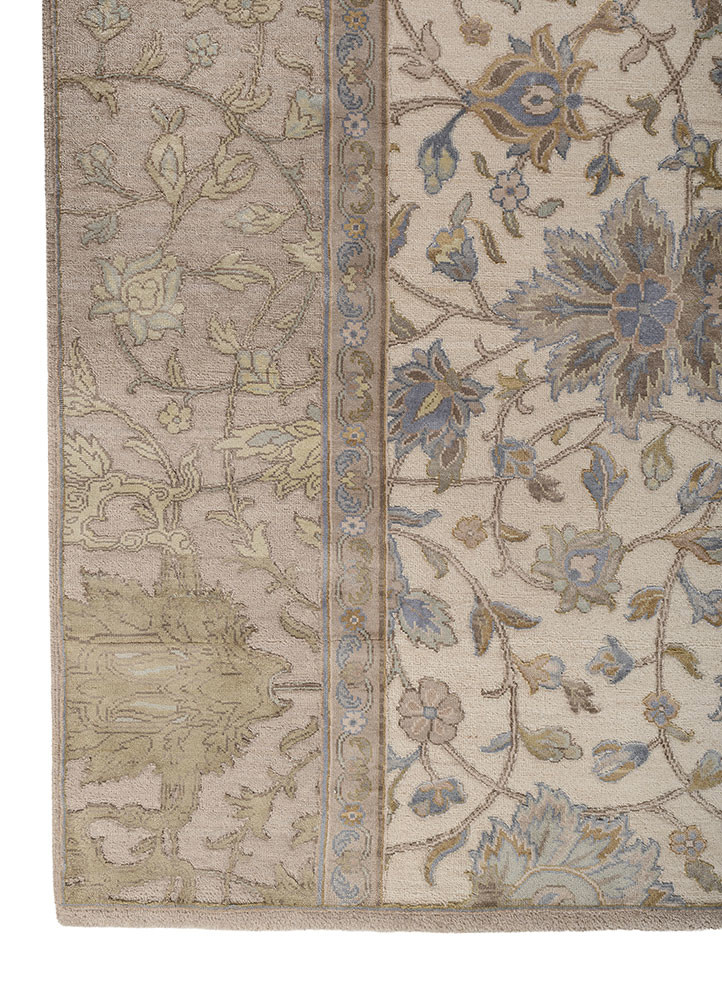 far east ivory wool and silk hand knotted Rug - Corner far east ivory wool and silk hand knotted Rug - Corner