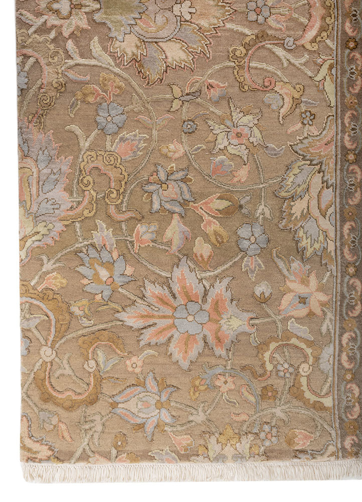 aurora ivory wool and silk hand knotted Rug - Corner aurora ivory wool and silk hand knotted Rug - Corner