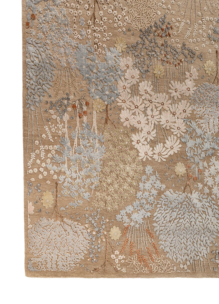 far east beige and brown wool and silk hand knotted Rug - Corner far east beige and brown wool and silk hand knotted Rug - Corner