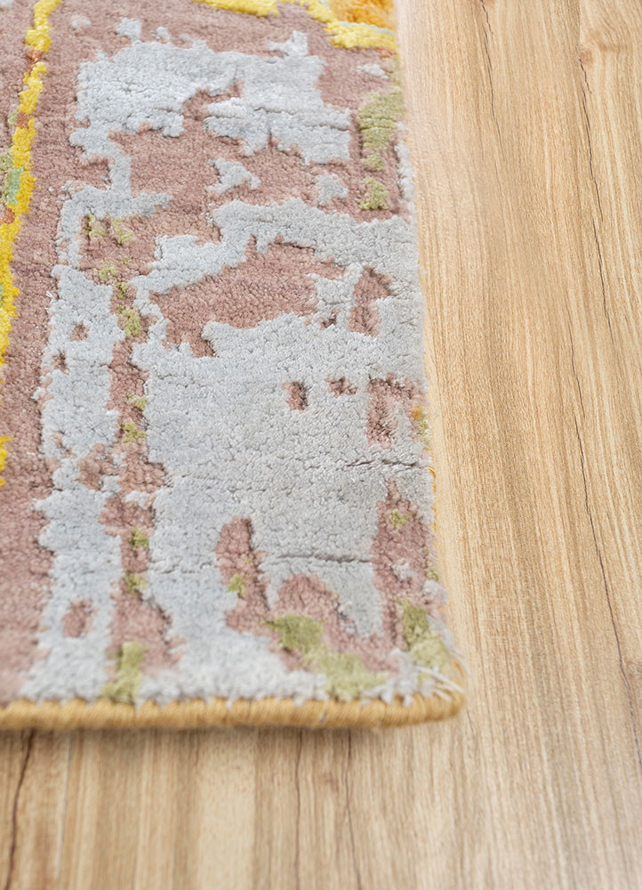 entropy gold wool and bamboo silk hand knotted Rug - Corner entropy gold wool and bamboo silk hand knotted Rug - Corner