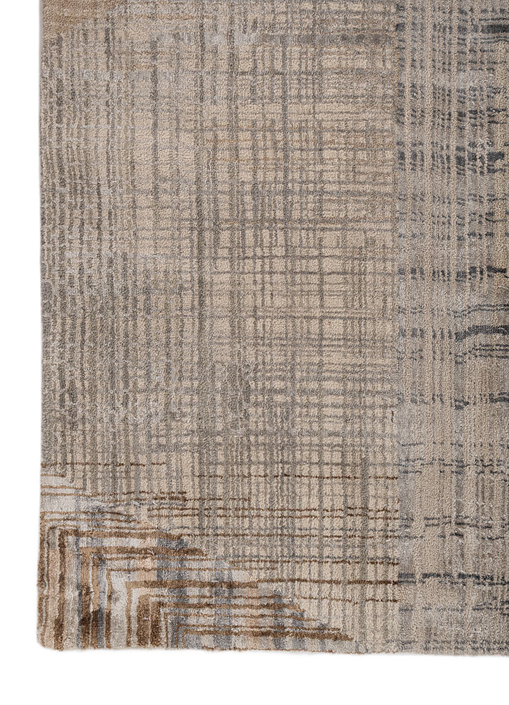 unstring by kavi ivory wool and bamboo silk hand knotted Rug - Corner