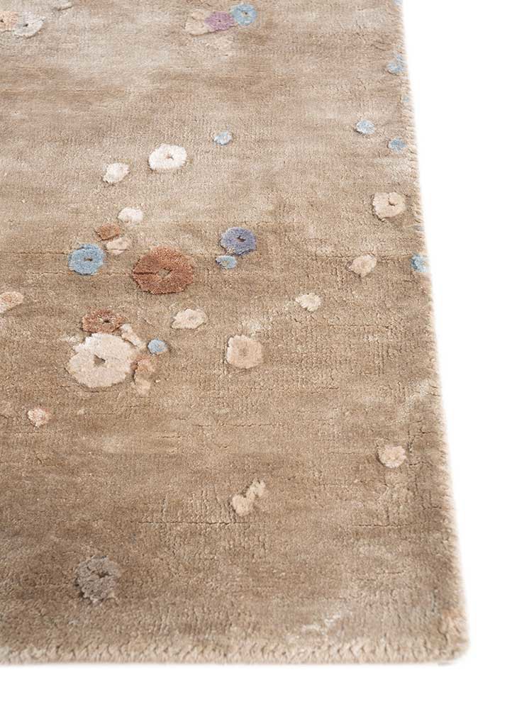hidden by kavi ivory wool and bamboo silk hand knotted Rug - Corner hidden by kavi ivory wool and bamboo silk hand knotted Rug - Corner