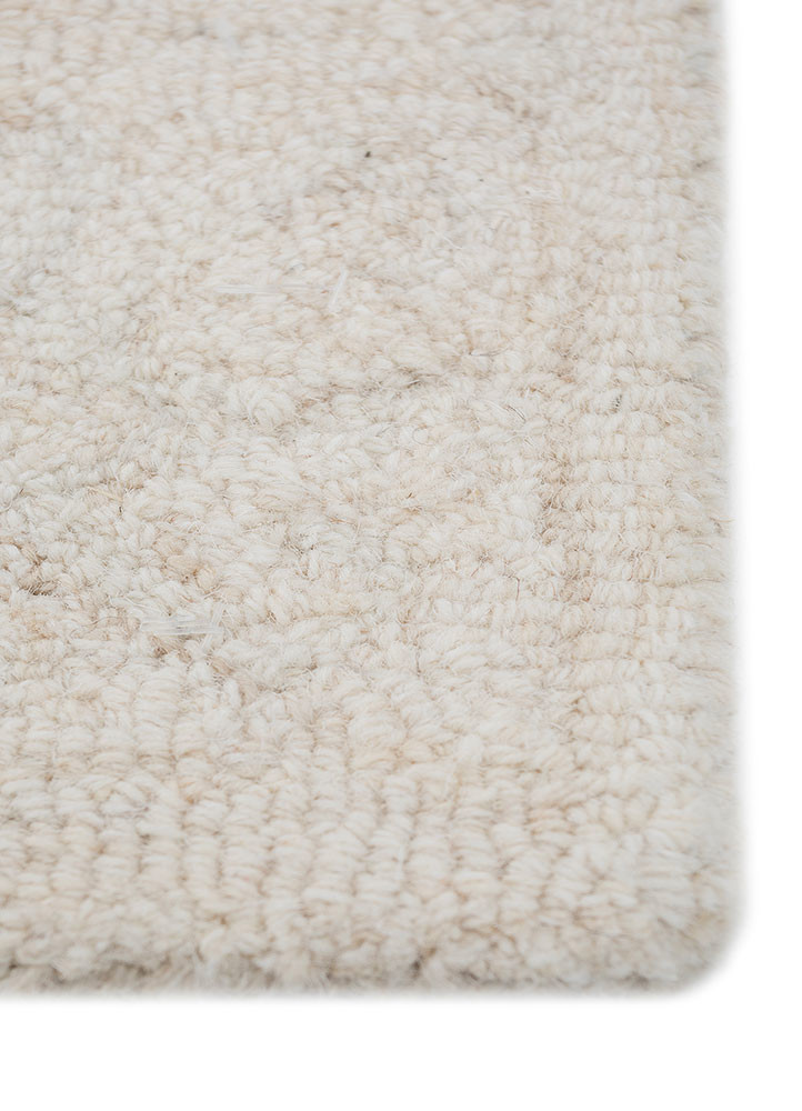 imara ivory wool hand tufted Rug - Corner