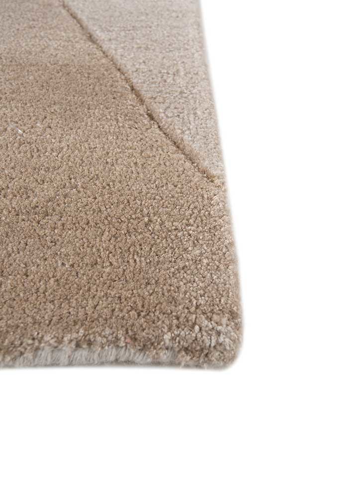 acar ivory wool and viscose hand tufted Rug - Corner