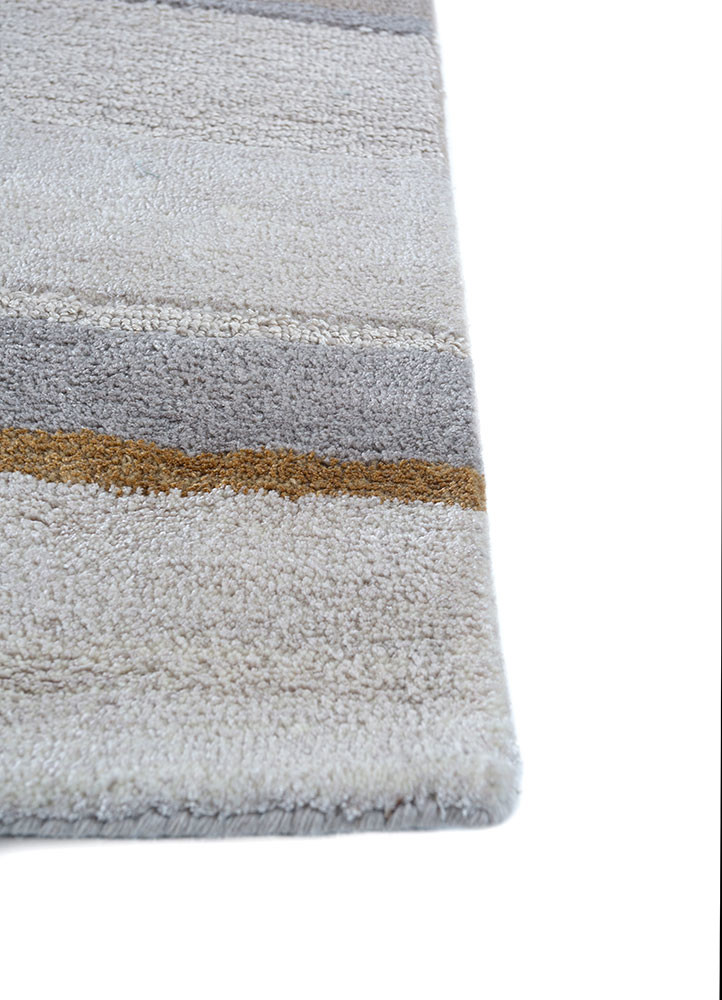 caliedo ivory wool and viscose hand tufted Rug - Corner caliedo ivory wool and viscose hand tufted Rug - Corner