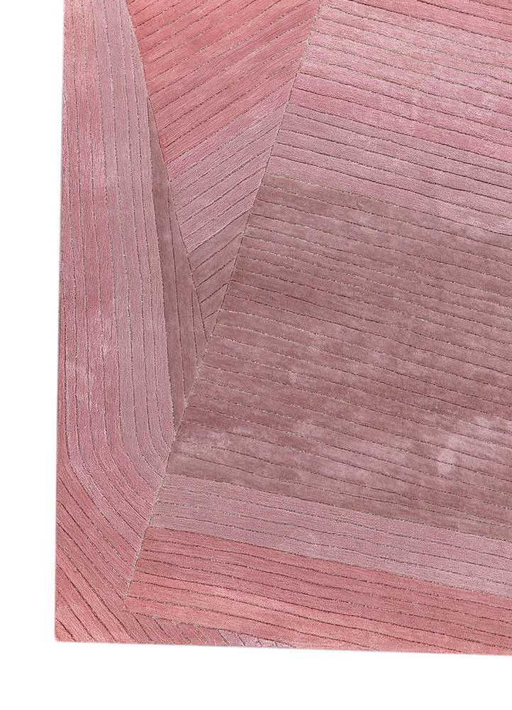 lucid pink and purple wool and viscose hand tufted Rug - Corner