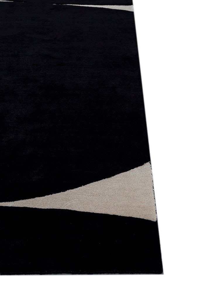daa haus grey and black wool and viscose hand tufted Rug - Corner