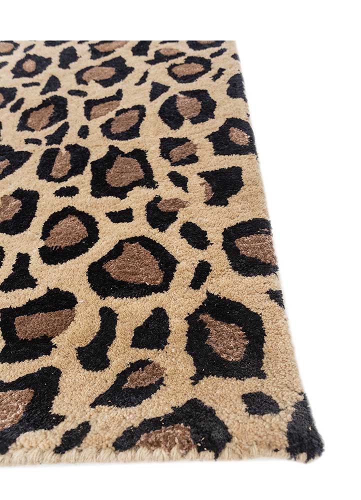 wild wanderlust gold wool and viscose hand tufted Rug - Corner