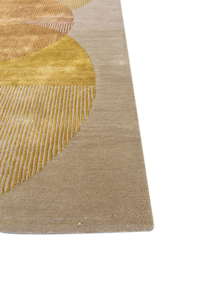 come around gold wool and viscose hand tufted Rug - Corner