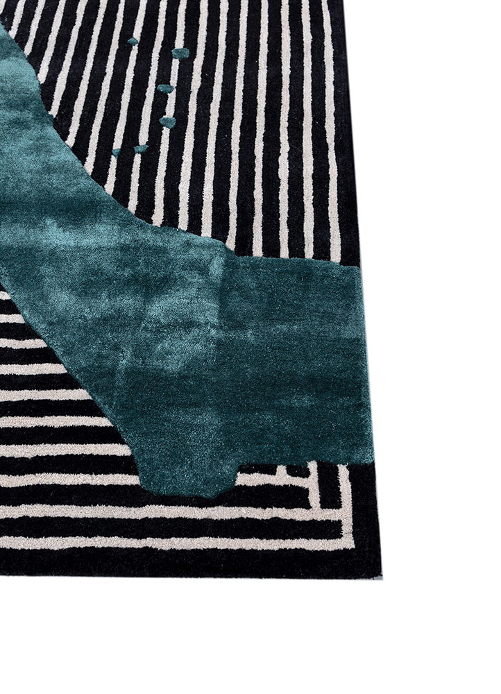 adrift grey and black wool and viscose hand tufted Rug - Corner adrift grey and black wool and viscose hand tufted Rug - Corner
