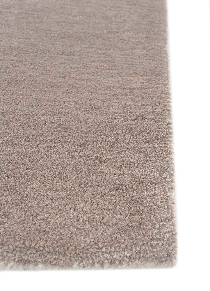 chroma gold wool and viscose hand tufted Rug - Corner