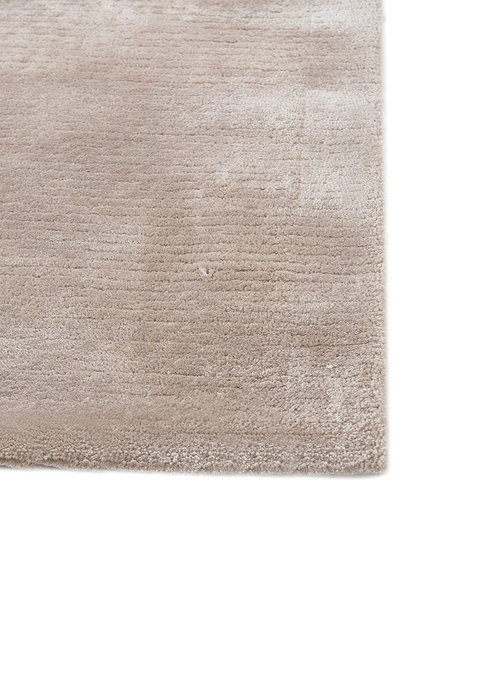 cera ivory wool hand tufted Rug - Corner