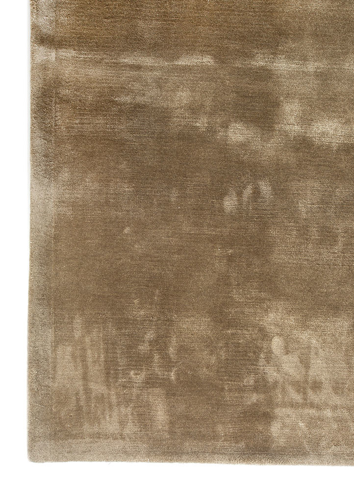 cera green viscose hand tufted Rug - Corner