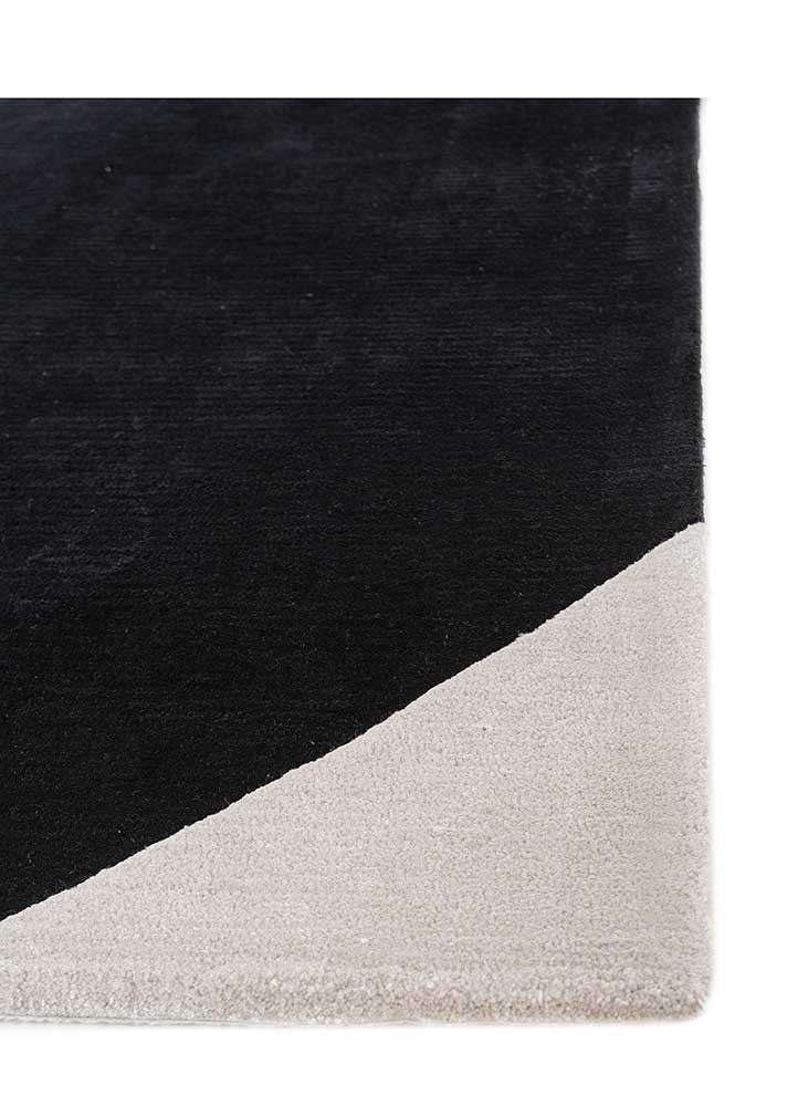 zig zag grey and black wool and viscose hand tufted Rug - Corner zig zag grey and black wool and viscose hand tufted Rug - Corner