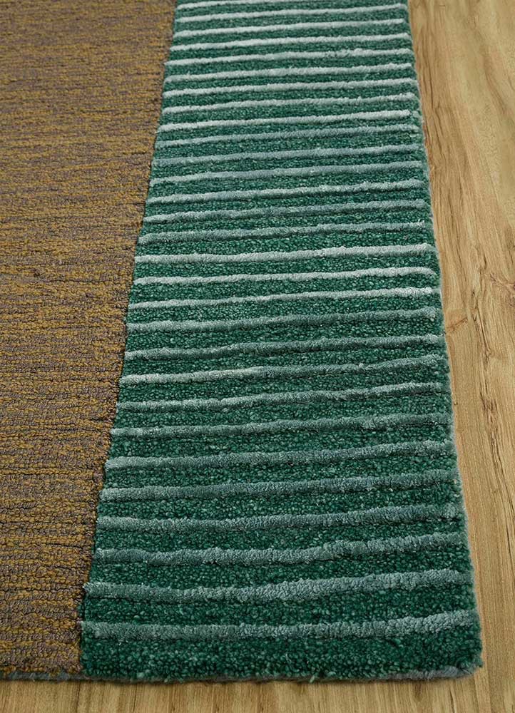 come around blue wool and viscose hand tufted Rug - Corner