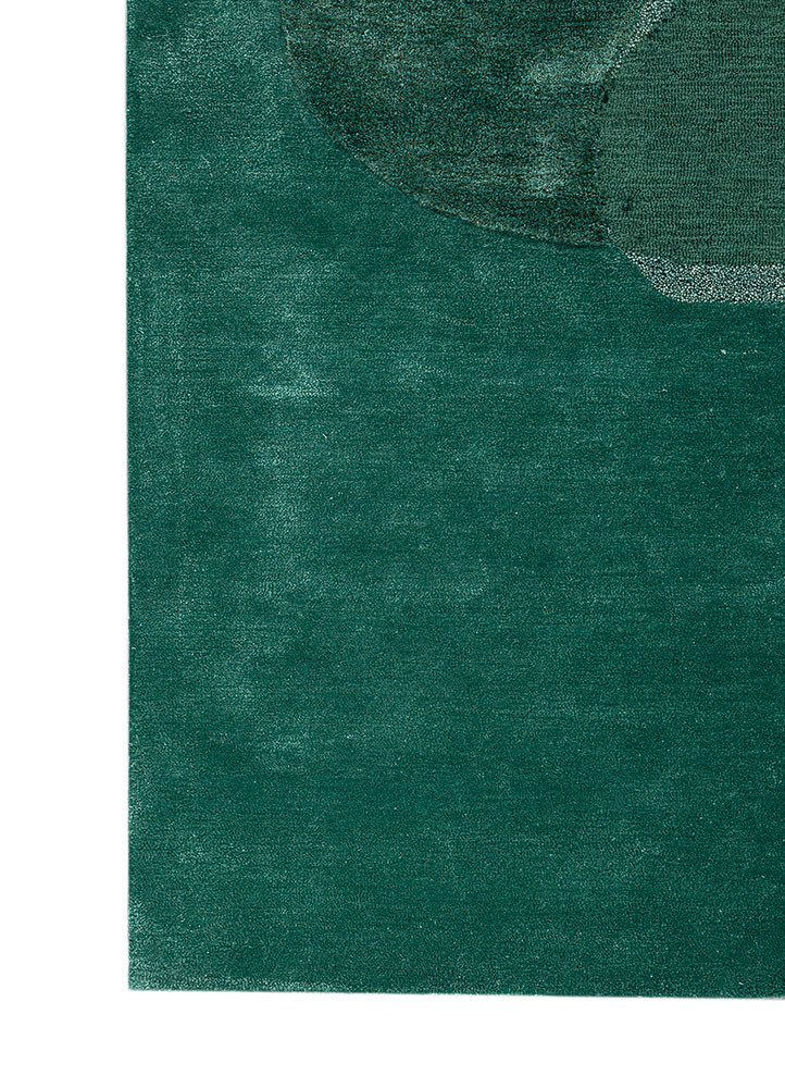 joy green wool and viscose hand tufted Rug - Corner