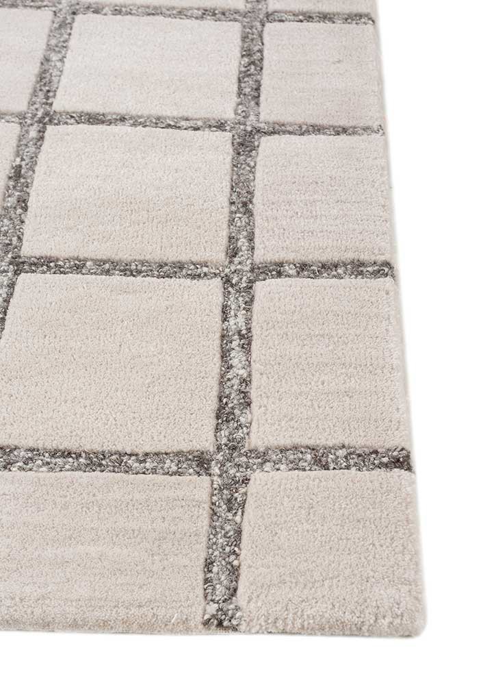 linear ivory wool hand tufted Rug - Corner